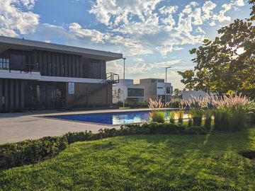Hermosa Residencia En Venta Con 4 Recamaras en Valle Imperial