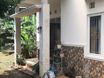 Rumah Hook Strategis di Harjamukti, Depok