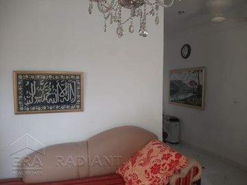 Rumah Hook Strategis di Harjamukti, Depok