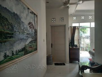 Rumah Hook Strategis di Harjamukti, Depok