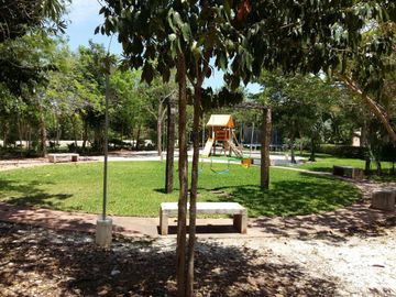 Casa En Venta en Cancún Arbolada Residencial