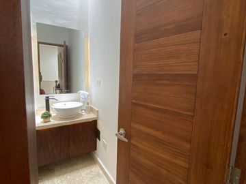 Casa En Venta en Cancún Arbolada Residencial