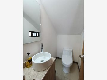 CASA EN VENTA DE 3 RECÁMARAS EN PASEO DEL FRESNO