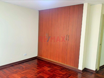 Alquiler De Departamento Miraflores - Frente Al Mar (Malecón Cisneros)