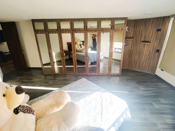 Casa en Venta en camino real a Cholula, puebla - 380 m2, 4 recamaras y bar para tu confort