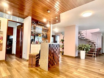 VENTA DEPARTAMENTO DUPLEX PENTHOUSE URB. VALLE HERMOSO OESTE – SURCO.