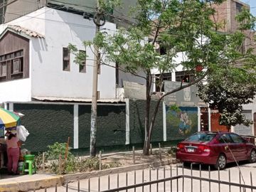 Remate de Casa/Colegio en Canto Grande, san juan de Lurigancho