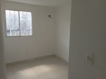 Casa en Venta dividida en 4 Apartamentos Barrio San Fernando.