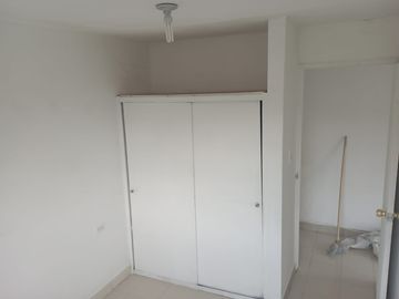 Casa en Venta dividida en 4 Apartamentos Barrio San Fernando.