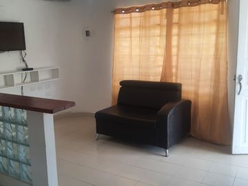 Casa en Venta dividida en 4 Apartamentos Barrio San Fernando.