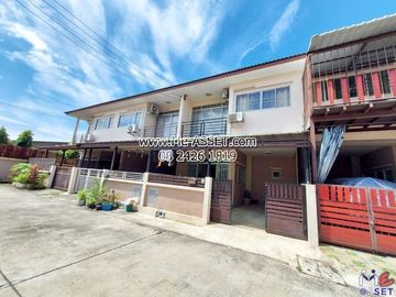 Townhouse for sale in Krathum Lom, Om Noi, Sakhon Kasem, Phetkasem, Phutthamonthon Sai 4 areas: Nichakorn Village 3: 2 floors, 21 sq m: CODE JN-91175