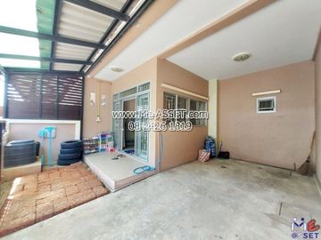 Townhouse for sale in Krathum Lom, Om Noi, Sakhon Kasem, Phetkasem, Phutthamonthon Sai 4 areas: Nichakorn Village 3: 2 floors, 21 sq m: CODE JN-91175