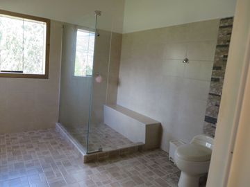 SE VENDE CASA DE CAMPO EN CALLE GRAU, URUBAMBA, CUSCO (CAMINO A TANTANMARCA)