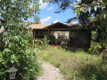 SE VENDE CASA DE CAMPO EN CALLE GRAU, URUBAMBA, CUSCO (CAMINO A TANTANMARCA)