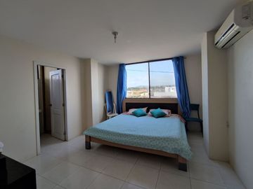departamento con vista al mar en venta en Crucita