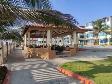 departamento con vista al mar en venta en Crucita