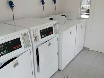 Depto en Condominio Aires de la Florida, La Serena.