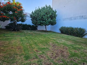 Excelente Casa en Venta Uniplanta en Villas de Irapuato.