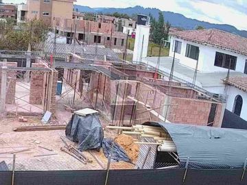 VENTA CASA DE UN PISO CON LOTE
