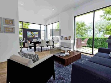 VENTA CASA DE UN PISO CON LOTE