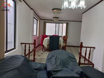 Venta de casa en Atuntaqui sector residencial