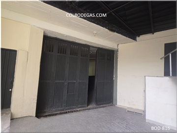 ALQUILER DE BODEGA DE 360 METROS2, ¡Tu espacio ideal te espera! ¿Buscas la bodega perfecta para hacer crecer tu negocio?.