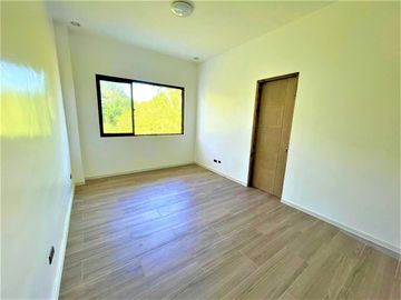 4 Bedroom House and Lot For Sale in Metropolis Pit-os Cebu