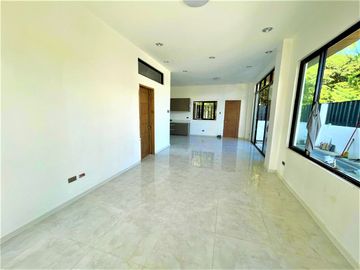 4 Bedroom House and Lot For Sale in Metropolis Pit-os Cebu