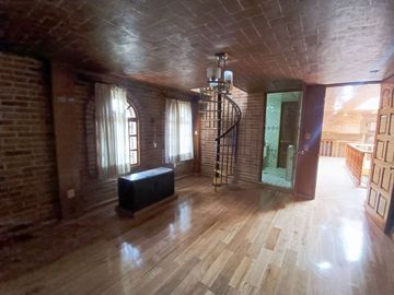 Hermosa Casa Estilo Hacienda en Venta en Pachuca.