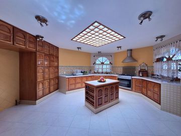 Hermosa Casa Estilo Hacienda en Venta en Pachuca.