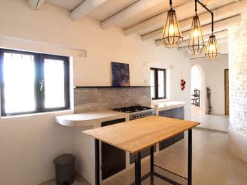 Casa Magueyes