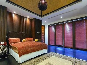 Rumah Mewah Modern Tropical Kencana Pondok Indah