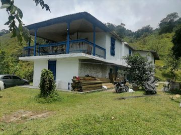 Venta Finca Agropecuaria y Turística en Cocorná Antioquia