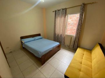 Venta Casa  De 2 Plantas Con Piscina En La Playa San Clemente - Manabí