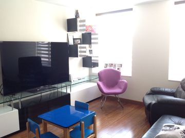 Venta Amplio Penthouse 3 dormitorios con baño cada uno sector Lomas de Monteserrín