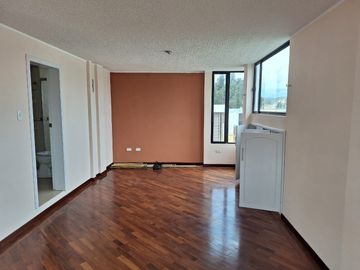 VENTA- AMPLIA CASA DE VENTA EN EL MEJOR SECTOR DE LATACUNGA RIVER PARK /24URB07