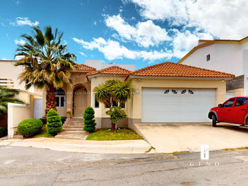 CASA EN VENTA EN ZONA VALLES DE UNA PLANTA