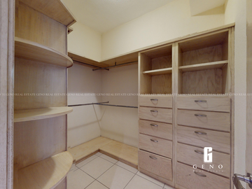 CASA EN VENTA EN ZONA VALLES DE UNA PLANTA