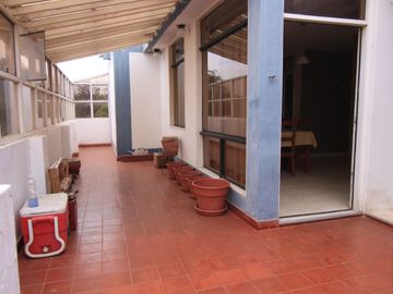 DEPARTAMENTO  EN VENTA  URB.MIRAFLORES  - CASTILLA- PIURA