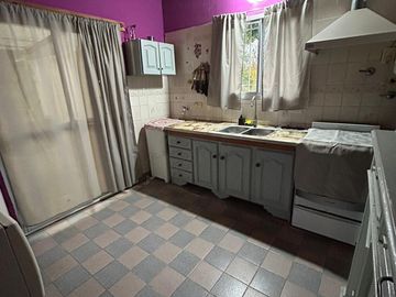 Casa En 2 Lotes En Calle 43 E/ 26 Y 30 De Verónica, Partido De Punta Indio.