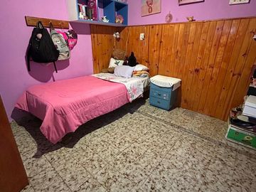 Casa En 2 Lotes En Calle 43 E/ 26 Y 30 De Verónica, Partido De Punta Indio.