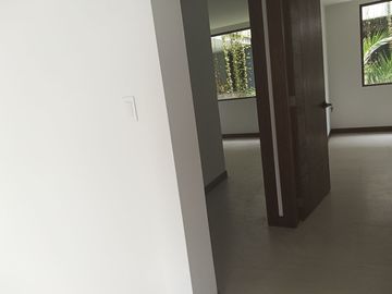 Departamento duplex tipo Casa con jardin de Venta en Cumbaya