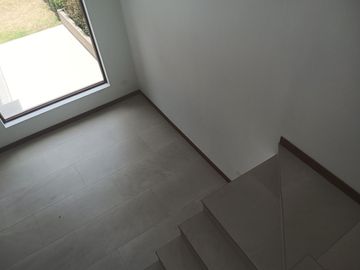 Departamento duplex tipo Casa con jardin de Venta en Cumbaya