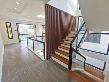 4BR BrandNew House and Lot for Sale in BF Homes