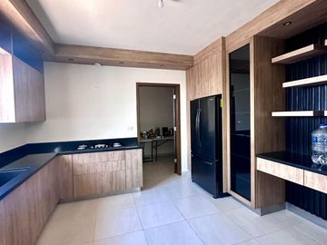 VENTA- Bella casa LA CORUÑA RESIDENCIAL