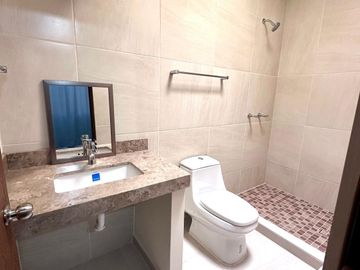 VENTA- Bella casa LA CORUÑA RESIDENCIAL