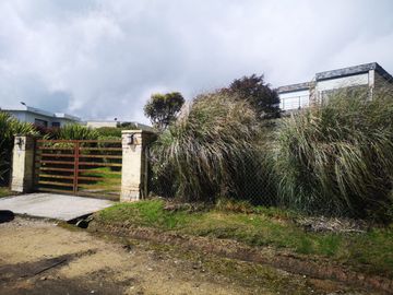 Venta Amplia Casa con 4 Habitaciones y Cuarto de Servicio: Hermosa Vista