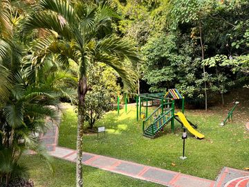 APARTAMENTO EN VENTA EN LA TOMATERA EL POBLADO 4 HABITACIONES 499 MTS