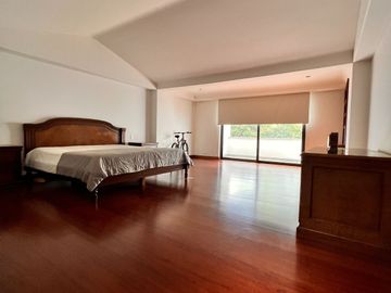 APARTAMENTO EN VENTA EN LA TOMATERA EL POBLADO 4 HABITACIONES 499 MTS