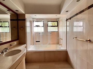 APARTAMENTO EN VENTA EN LA TOMATERA EL POBLADO 4 HABITACIONES 499 MTS